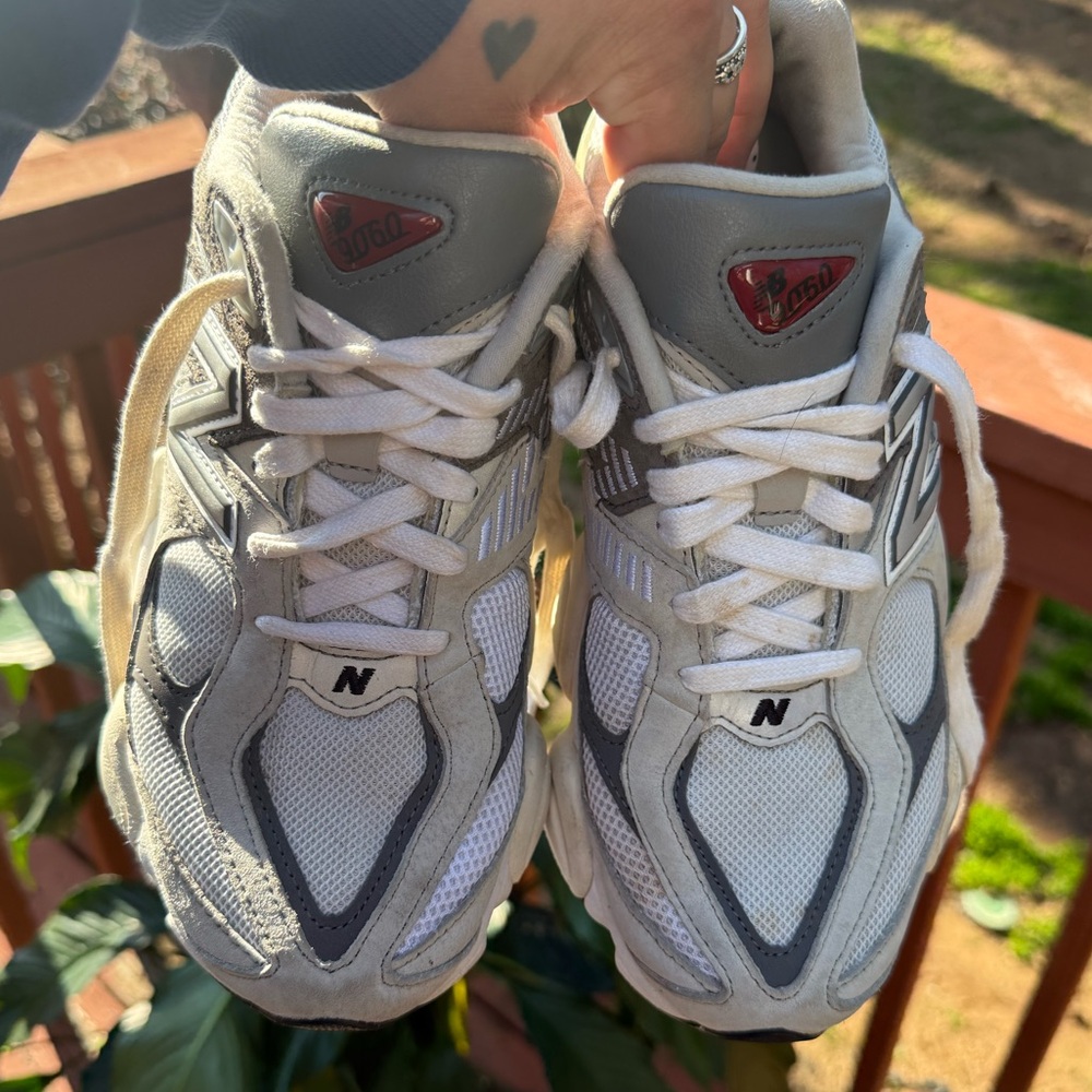 New Balance 9060 - Picture 3 of 6